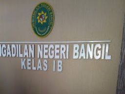 Jual Belikan BBM Bersubsidi Ilegal, Rudi Diseret ke Pengadilan Negeri Bangil