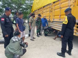 Satgas Yonif Garuda Nusantara Gagalkan Upaya Penyelundupan BBM