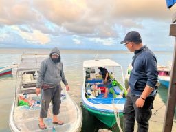 Kapal Polisi Pelikan 5008 Ungkap Kasus Bom Ikan