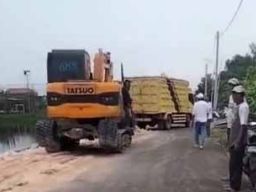 Warga Desa Semampir Kompak Menolak Proyek Urugan