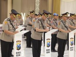 Sertijab Kabid Humas Polda Jawa Timur, Dari Kombes Dirmanto ke Jules Abraham Abast