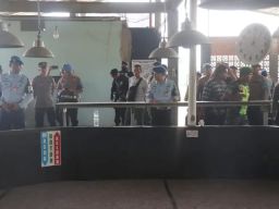 Polresta Sleman dan TNI Grebek Arena Sabung Ayam di Desa Sinduadi