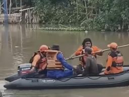 Wanita Asal Desa Bambe Hilang Setelah Terjun ke Sungai Kalimas, Diduga Depresi