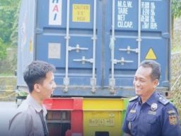 PT Prima Wana Kreasi Wood Industry Ekspor Plywood dan Blockboard ke Jepang