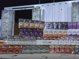 Truk Pengangkut 1,48 Juta Batang Rokok Ilegal Ditangkap di Jalan Raya Semarang-Kendal