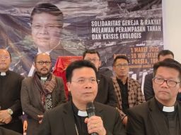 Surat Terbuka dari Pimpinan Gereja HKBP ke PT Toba Pulp Lestari