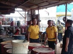 Gudang Diduga Menyimpan Gas LPG Oplosan dan BBM Ilegal Digrebek TNI