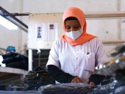 PT Prospecta Garmindo Ekspor Ribuan Jaket dan Celana ke Jepang