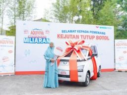 Kisah Ibu Leni, Dapat Hadiah Mobil dari AQUVIVA