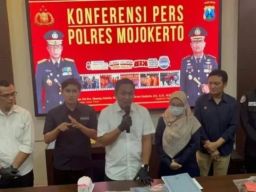 Polres Mojokerto Bantah 5 Terduga Pencuri Kabel Telkom Sudah Tersangka