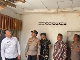 Moh Nizar Dampingi Bupati Sidoarjo Sidak RTLH di Kelurahan Krian