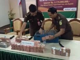 Kejari Sita Uang Miliaran Rupiah di Kasus Korupsi BOS SMK PGRI 2 Ponorogo