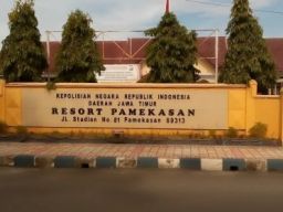 Satreskrim Polres Pamekasan Tangkap Pengedar Rokok Ilegal di Kelurahan Bugih