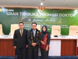 Samsul Arifien, Mantan Kepala Dinas Perkebunan Jawa Timur Meraih Gelar Doktor