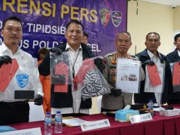 Ditreskrimsus Polda Sumatera Selatan Tangkap Tiga Pelaku Penyebaran Video Pornografi dan Jasa VCS