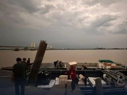 Ribuan Karton Rokok Ilegal Diselundupkan di Pulau Perdamaran