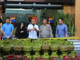 Penjara 2 Tahun 1 Bulan Terhadap 4 Pengoplos LPG Subsidi di Jombang