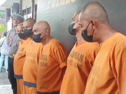 4 Terdakwa Kasus Pemerasan Pengusaha Kopi di Malang Dituntut 2 Tahun Penjara