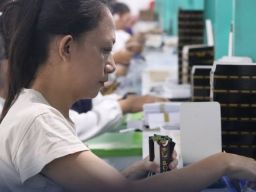 PT Unggul Kertas Indonesia Ekspor Kertas Pembungkus Sigaret ke Libya