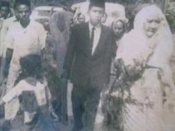 Ngalap Berkah dari Mbah Kholil Bangkalan