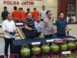 8 Pelaku Oplos LPG Subsidi ke non Subsidi di Sidoarjo Jalani Sidang