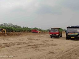 Proyek Diskoperindag Gresik Digrebek Polres, Sumber Material Urug dan Solar Diselidiki