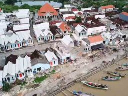 Polemik Program Bedah Rumah di Desa Randuboto