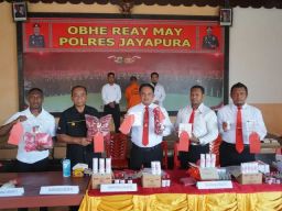 Pemalsuan Minyak Tawon Diungkap Polres Jayapura