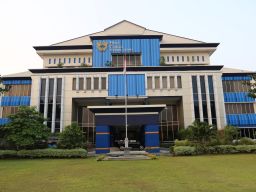 3 Orang Mengaku Petugas Bea Cukai Memeras Pengusaha Rokok