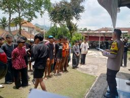 Polsek Karangsambung Amankan Puluhan Anak yang Hendak Tawuran