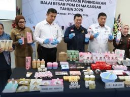Ribuan Kosmetik Ilegal Ditegah di Makassar