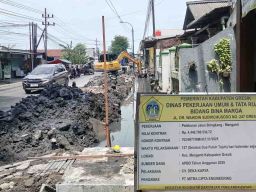 Pelaksana Proyek Pelebaran Jalan Bringkang Diharap Perhatikan K3