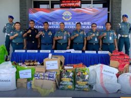 7 Karung Sianida Diselundupkan di Manado