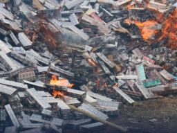 Bea Cukai Kediri Musnahkan Belasan Juta Batang Rokok Ilegal