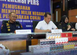 Bea Cukai Kudus Musnahkan 9,5 Juta Batang Rokok Ilegal