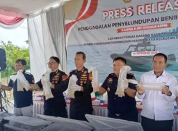 Bea Cukai Kepulauan Riau Gagalkan Penyelundupan Benih Bening Lobster