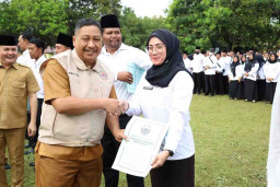 Ribuan PPPK Paruh Waktu Dapat SK dari Bupati Bangkalan