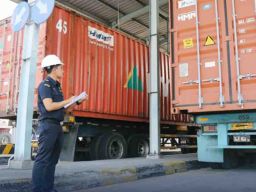 PT Seo Heung Indoraya Menerima Fasilitas Pusat Logistik Berikat