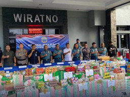 TNI AL dan Bea Cukai Gagalkan Penyelundupan Ayam Ras Filipina