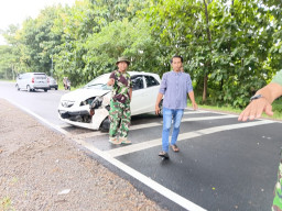Brio Putih Tabrak Pohon Dekat Pintu Masuk Selatan Markas Kopasgat Lanud Iswahyudi