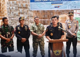 Penimbunan 160 Juta Batang Rokok Ilegal Diungkap Bea Cukai Pekanbaru
