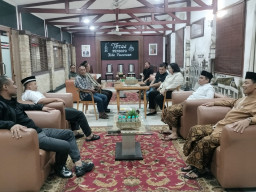 Rapat Ganti Rugi Perahu Nelayan di Rumdin Wali Kota Pasuruan, Berjalan Alot