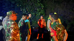 Jalur Ponorogo ke Trenggalek Lumpuh Total Tersumpal Material Longsor