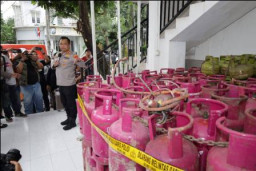 Vonis Penjara 1 Tahun Kepada 4 Pengoplos LPG Subsidi di Kenjeran Surabaya