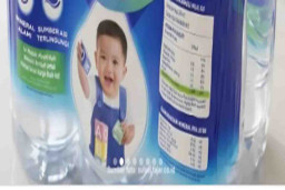 Badan Perlindungan Konsumen Nasional Tegur AQUA Karena Kemasannya