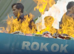 Bea Cukai Gresik Musnahkan 8 Juta Batang Rokok Ilegal