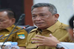 Anton, Dari Birokrat hingga Menjadi Bupati Rokan Hulu