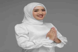Cindy Monica, Srikandi Asal Sumatera Barat yang Sukses Tembus Senayan