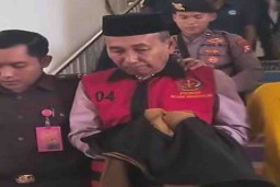 Moh Kamil, Mantan Plt BUMD Sumber Daya Bangkalan Ditahan Kejari
