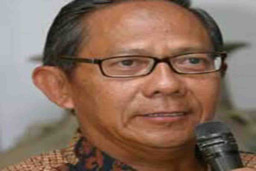 Ginandjar Kartasasmita Penentu Mundurnya Soeharto
